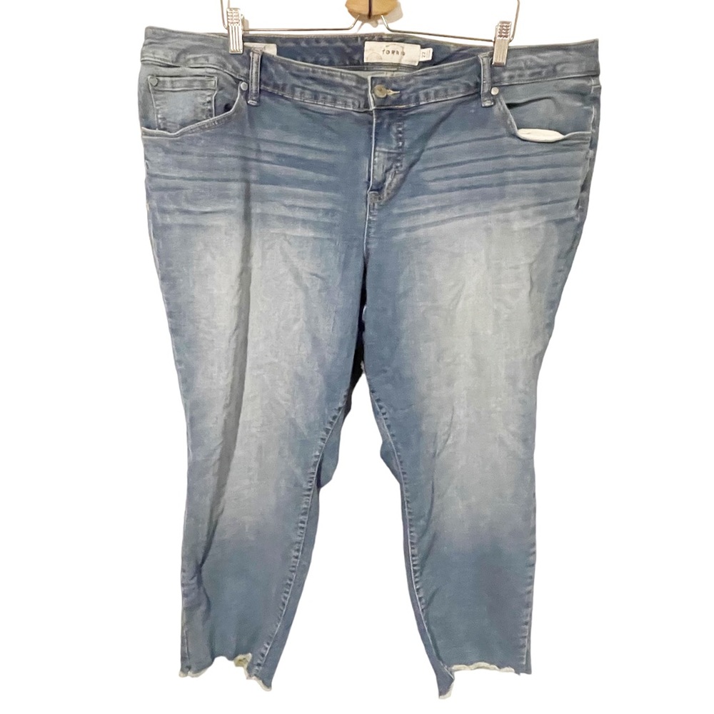 Torrid Plus Size 22 Boyfriend Fit Raw‎ Hem Medium Wash Jeans